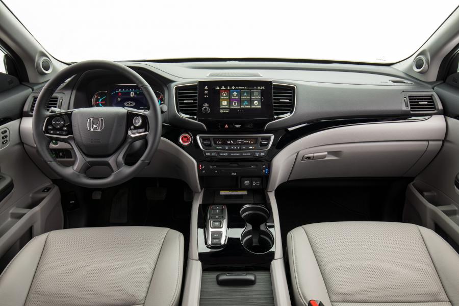 Торпедо Honda Pilot Elite 2018 года  (NA) (фото 15 из 40)
